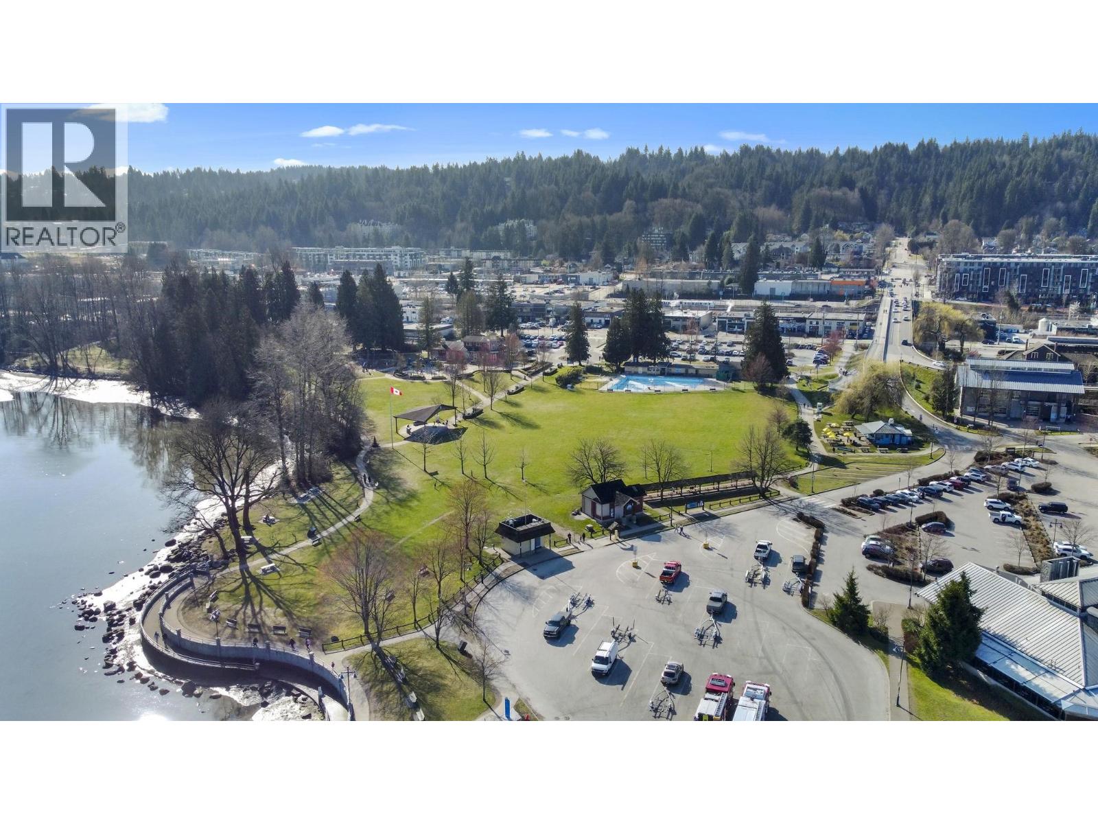 301 3018 ST GEORGE STREET, Port Moody