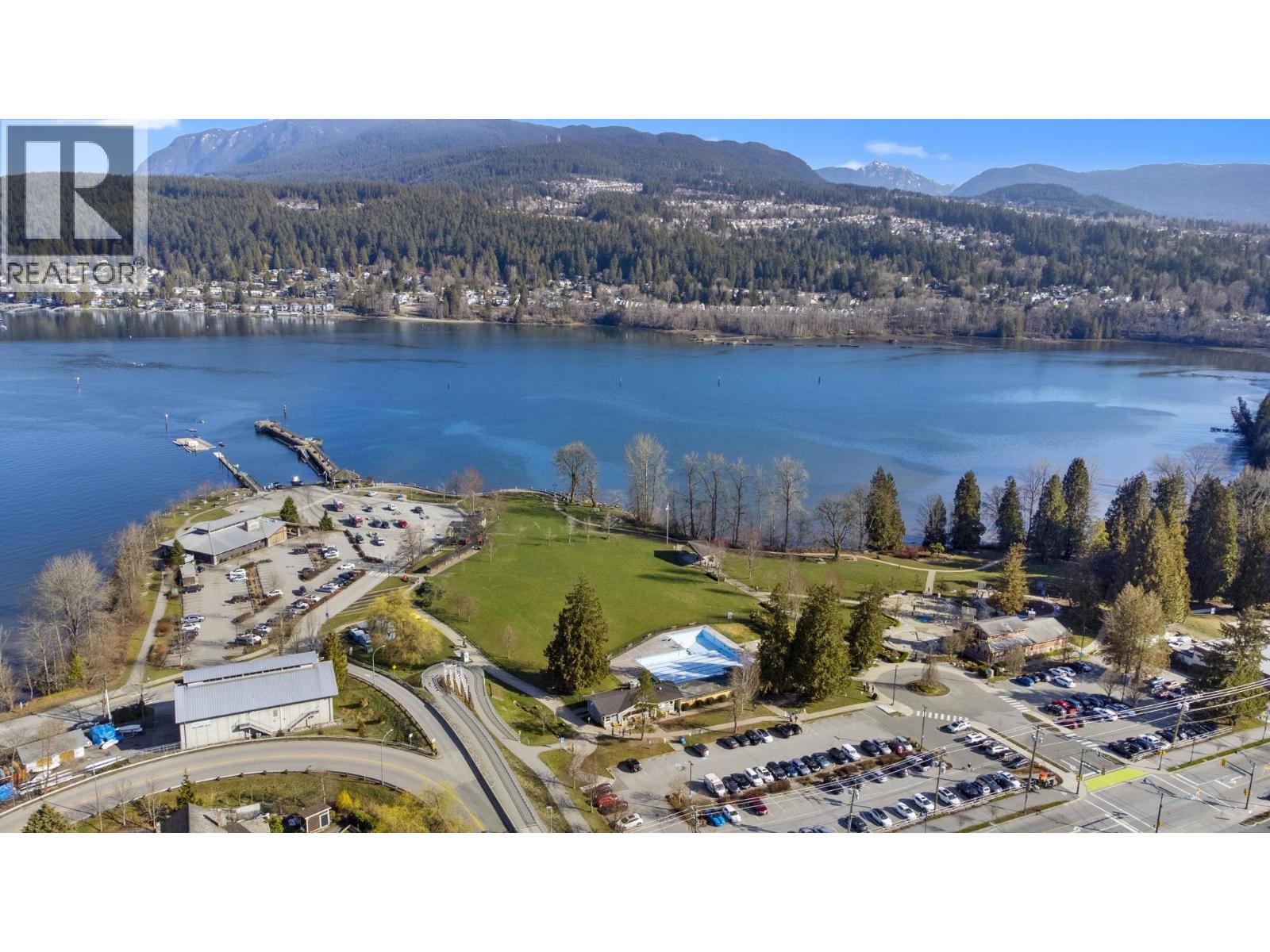 301 3018 ST GEORGE STREET, Port Moody