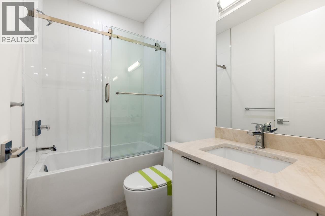 1 6139 ASHWORTH AVENUE, Burnaby