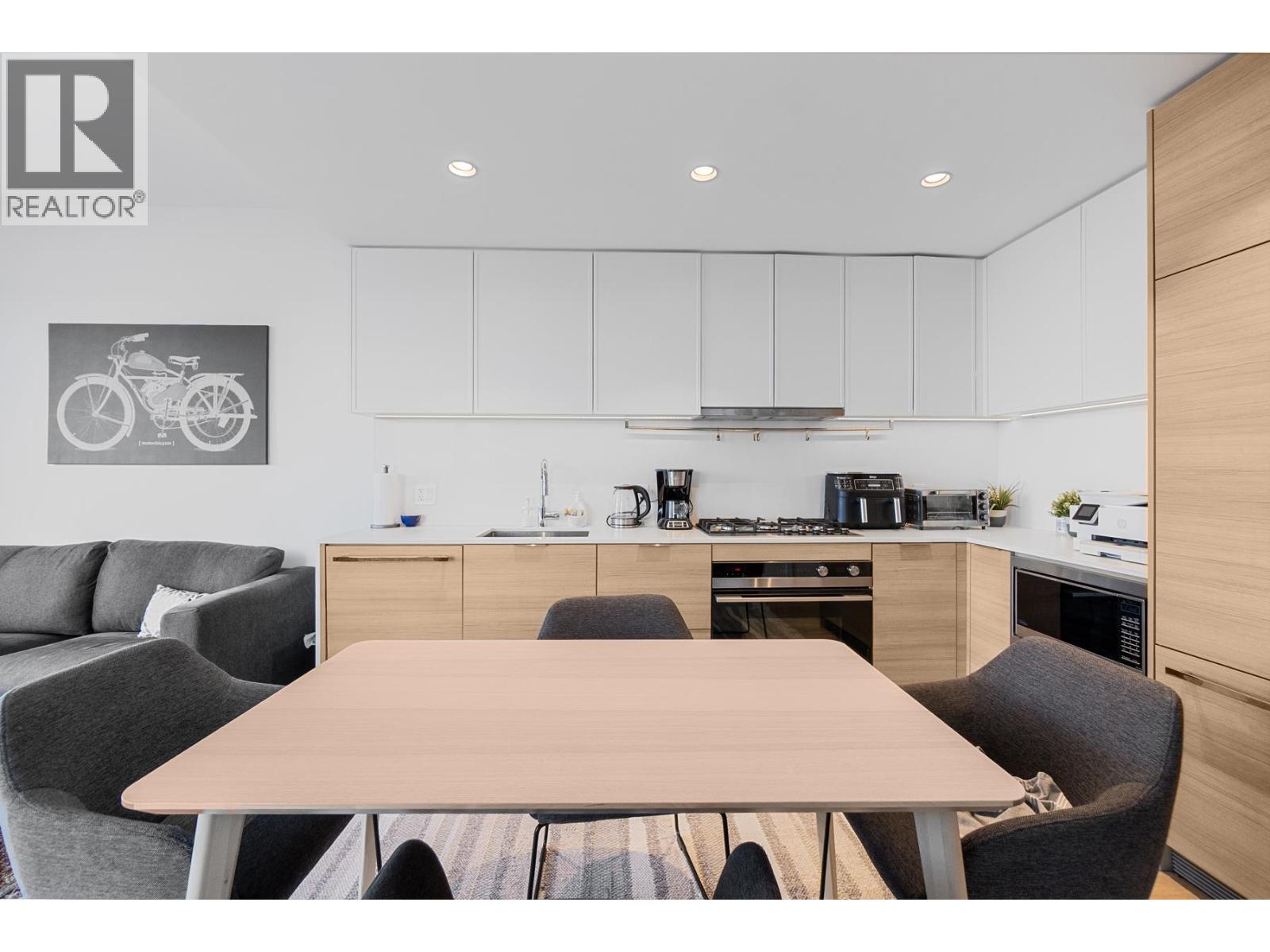 1806 1045 AUSTIN AVENUE, Coquitlam