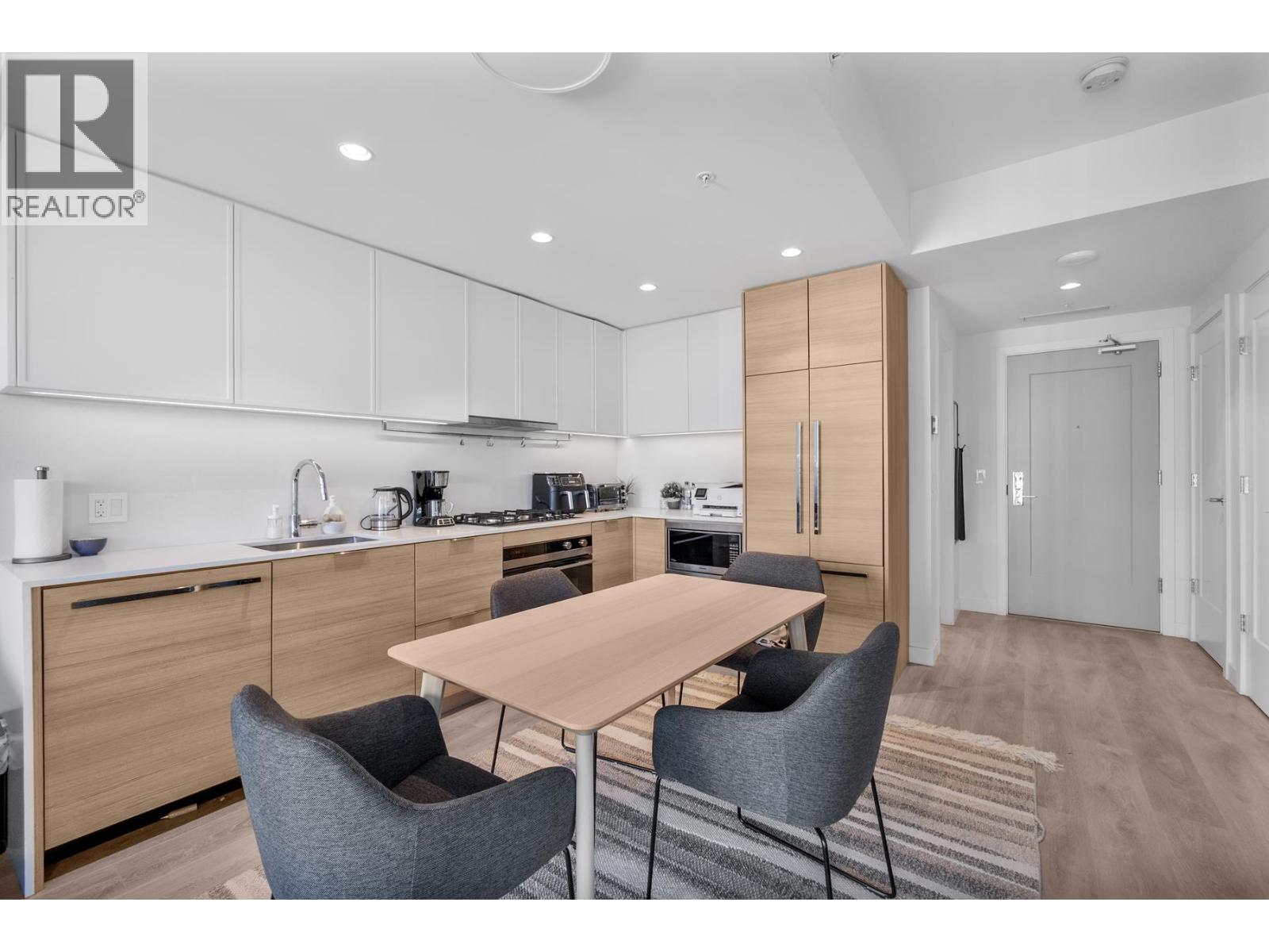 1806 1045 AUSTIN AVENUE, Coquitlam