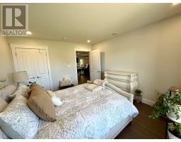 7 Simon Drive thumbnail 19