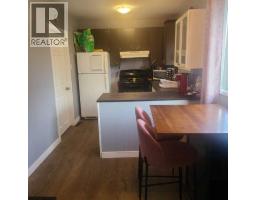4pc Bathroom - 1 Forest Close, Red Deer, AB T4N4Z7 Photo 6