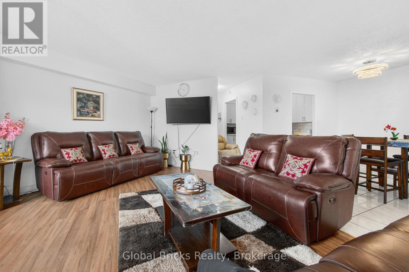 1904- 380 Dixon Road, Toronto, ON photo 16