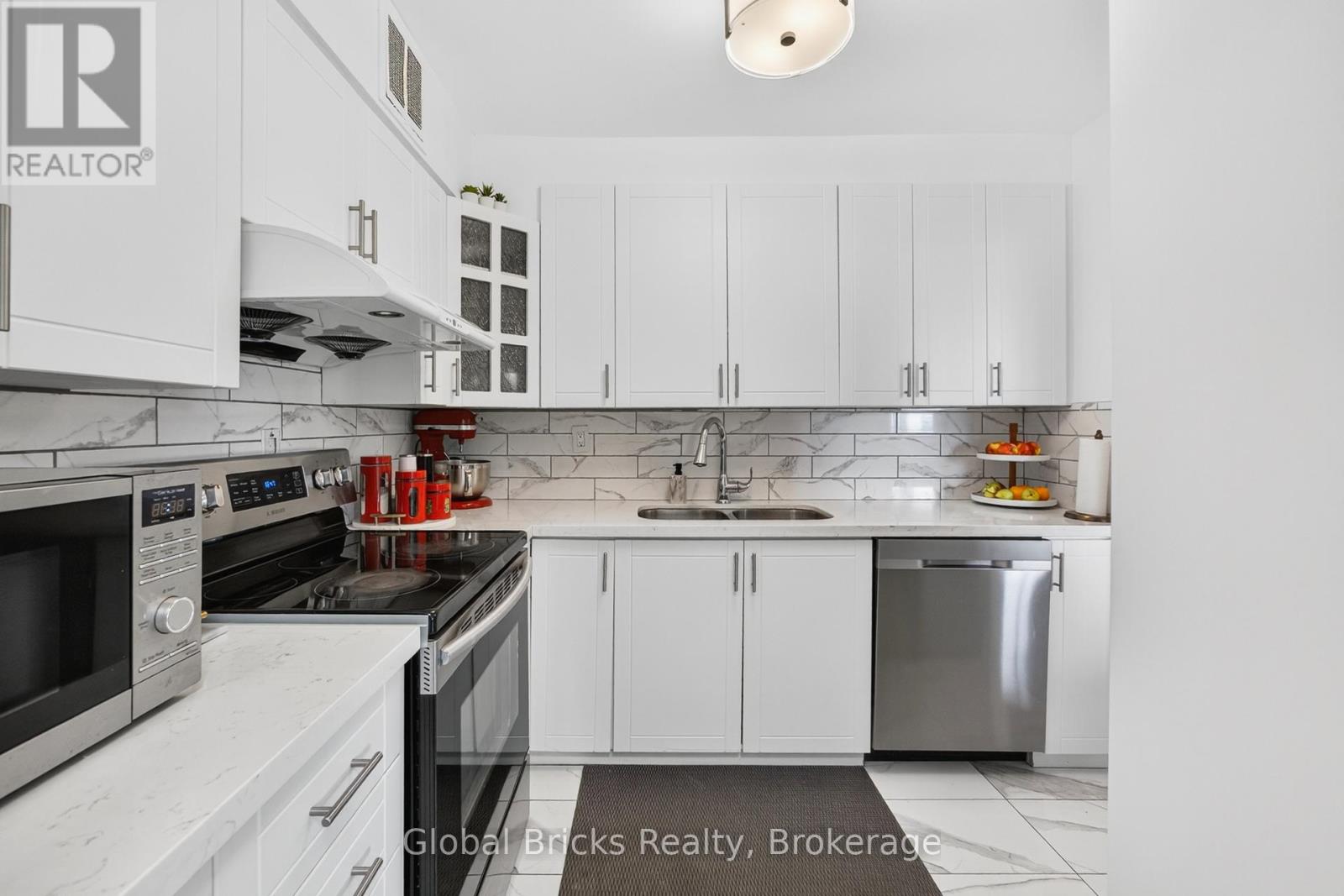 1904- 380 Dixon Road, Toronto, ON photo 23