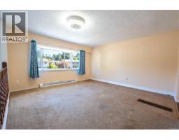 Living room - 259 Denman St, Comox, BC V9M3B5 Photo 12