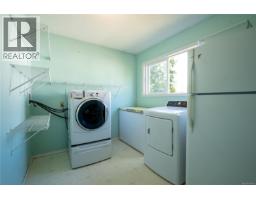 259 Denman St, Comox, BC V9M3B5 Photo 13