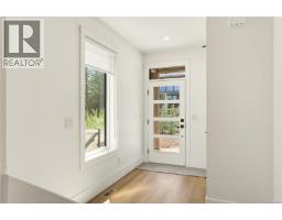 Entrance - 102 2302 Arbot Rd, Nanaimo, BC V9R6S8 Photo 15