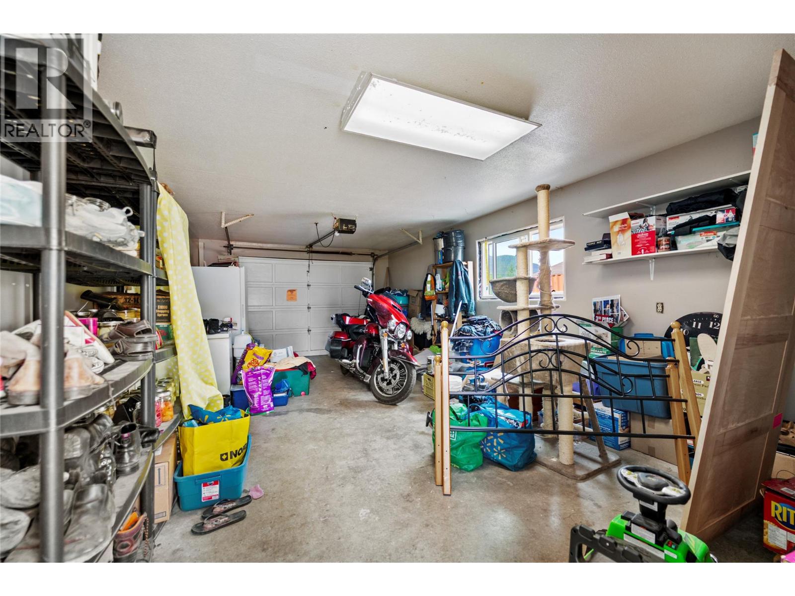 419 DODDING Avenue, Merritt
