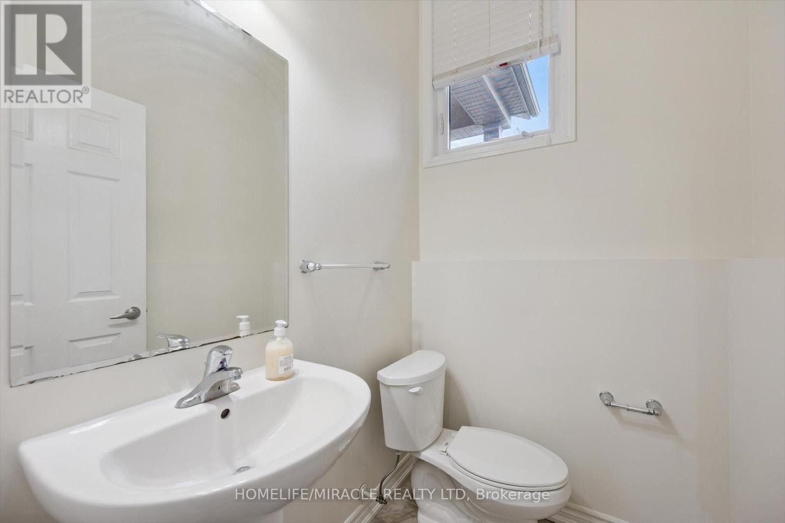 15 STRATUS STREET - 12