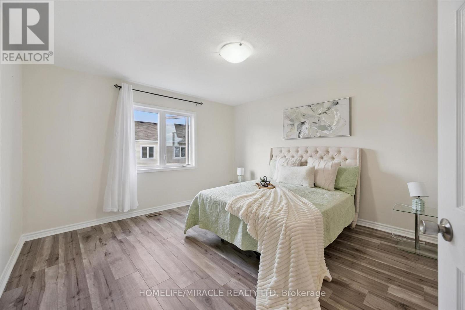 15 STRATUS STREET - 16
