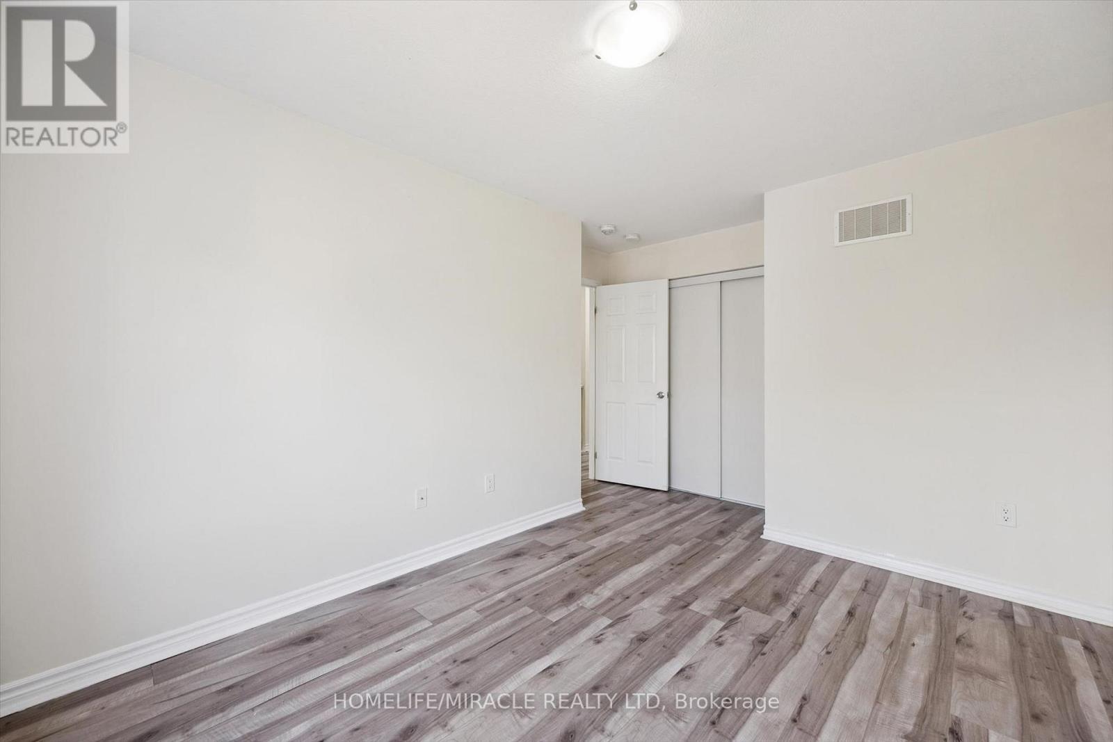 15 STRATUS STREET - 20