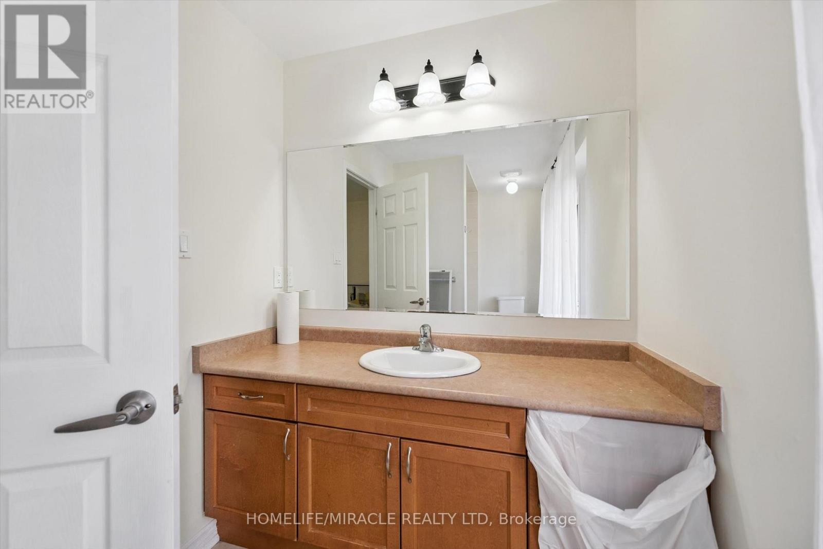 15 STRATUS STREET - 21
