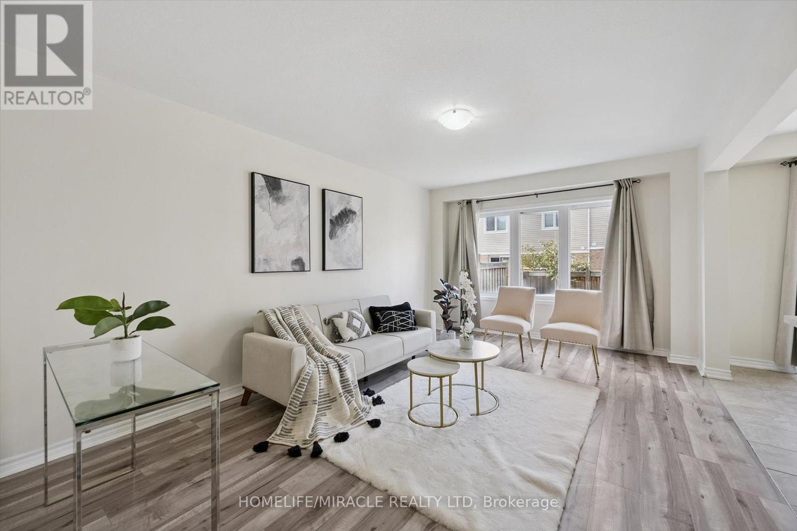 15 STRATUS STREET - 6