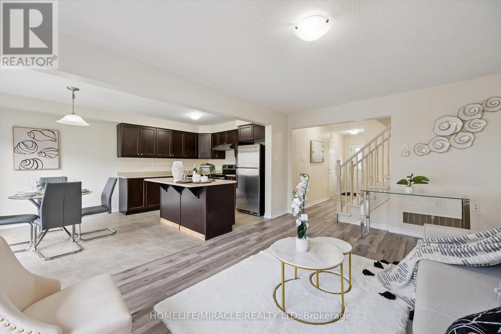 15 STRATUS STREET - 7