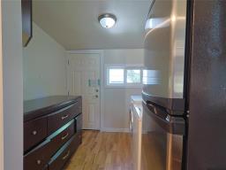 417 Epsilon Avenue, Winnipeg Beach, MB R0C3G0 Photo 9