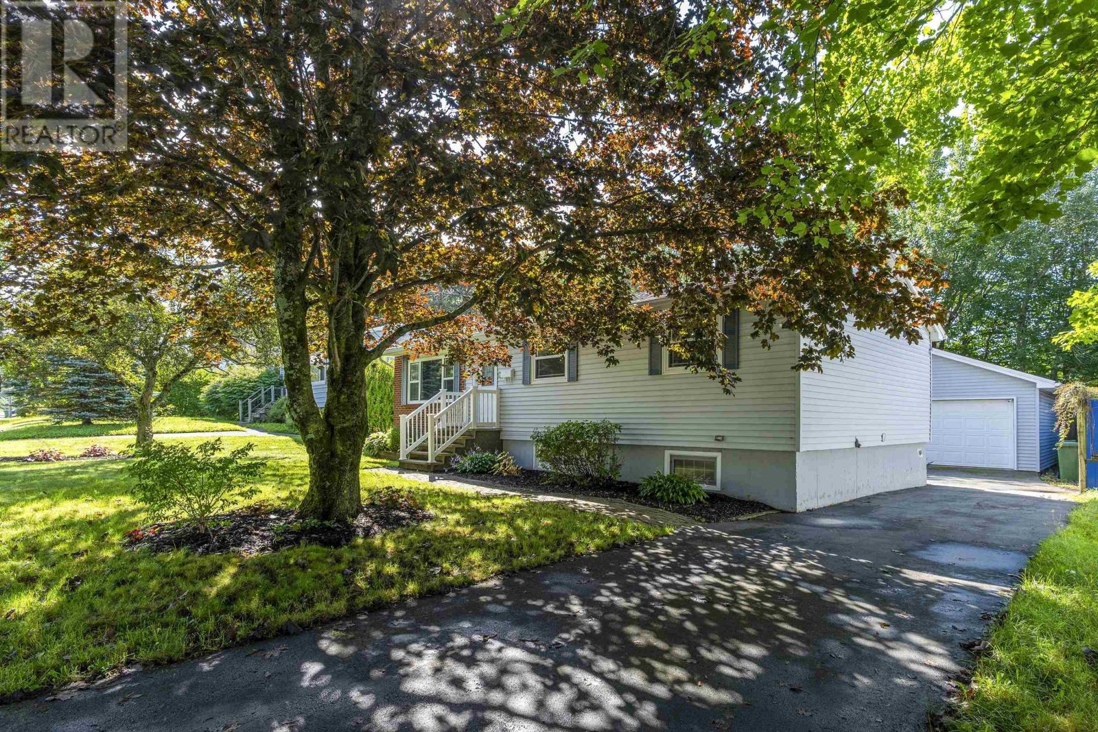 Property 36 of 37 of 4 Clysdale Drive