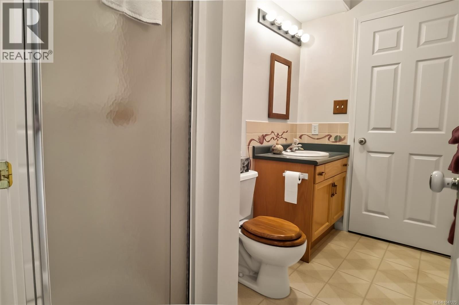 607 Pfeiffer Cres - 51