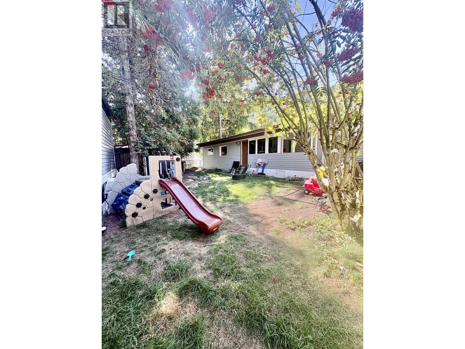 #26 4619 LOWRIE AVENUE - Image 4