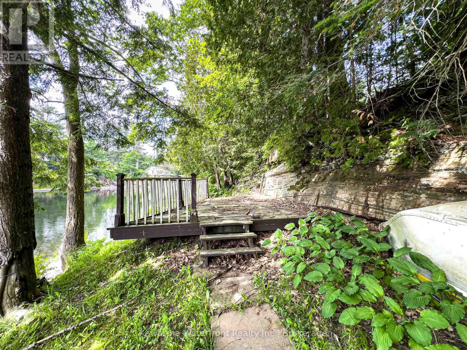 25 GOVERNMENT DOCK ROAD - Image 32