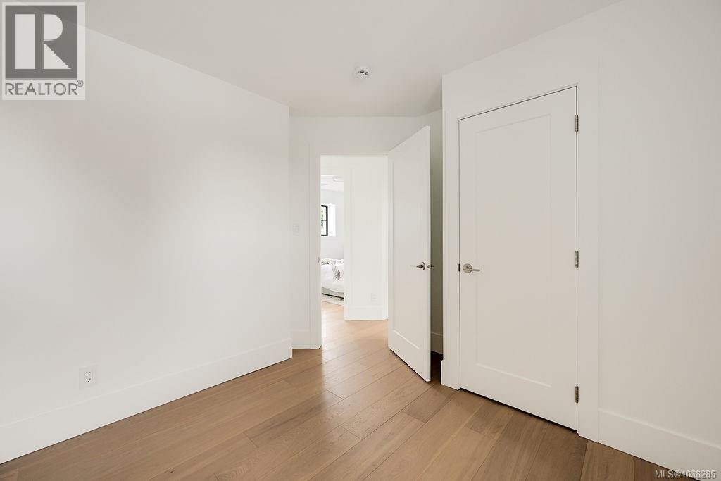 #3 2268 Bowker Ave - Image 53