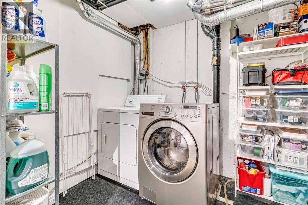 16 Brae Glen Court SW - 23