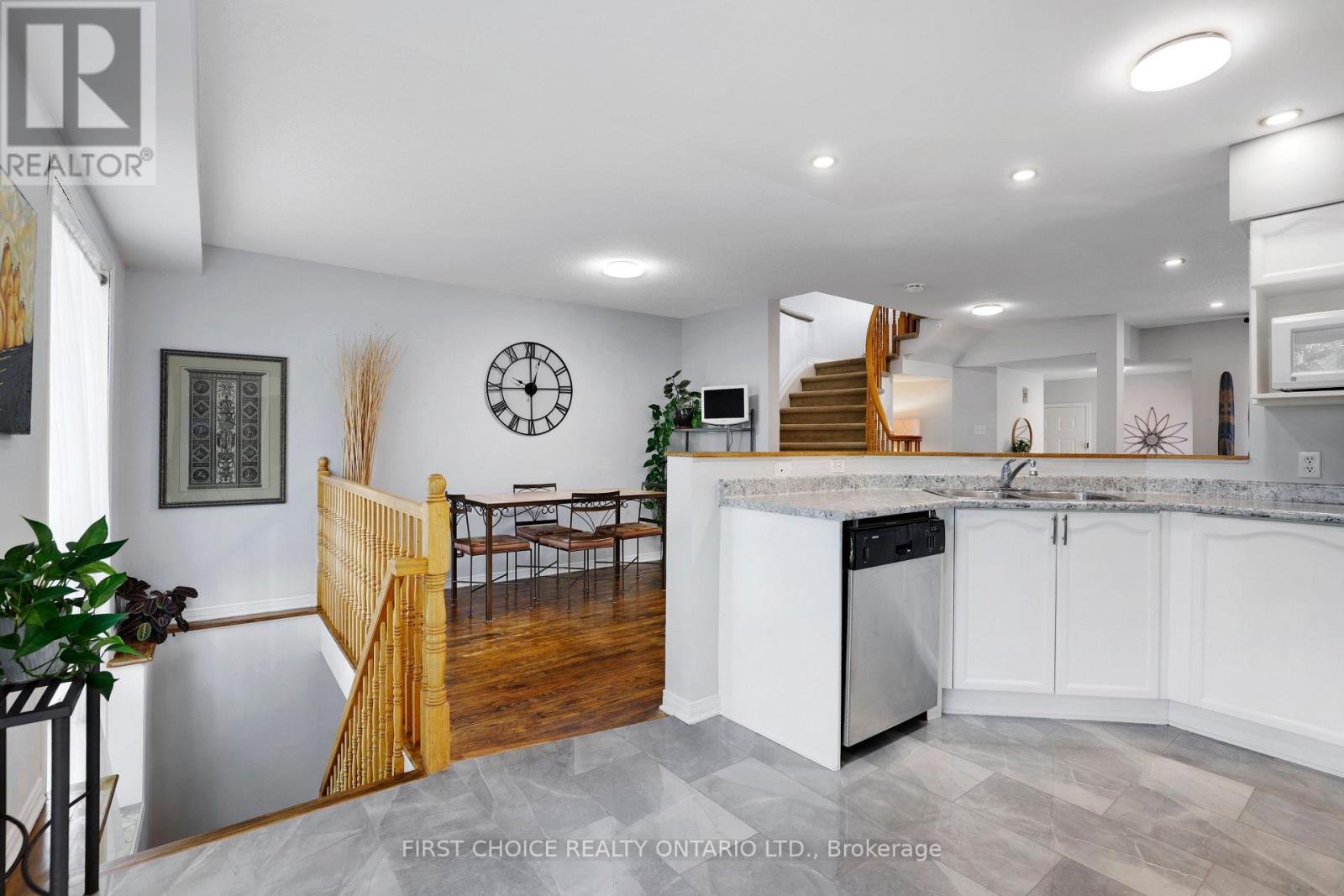 51 CENTRAL PARK DRIVE - Image 20