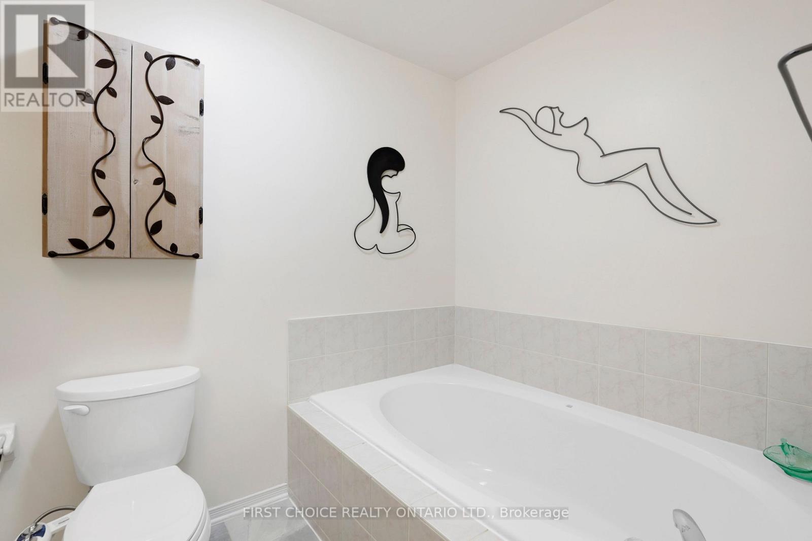 51 CENTRAL PARK DRIVE - Image 27