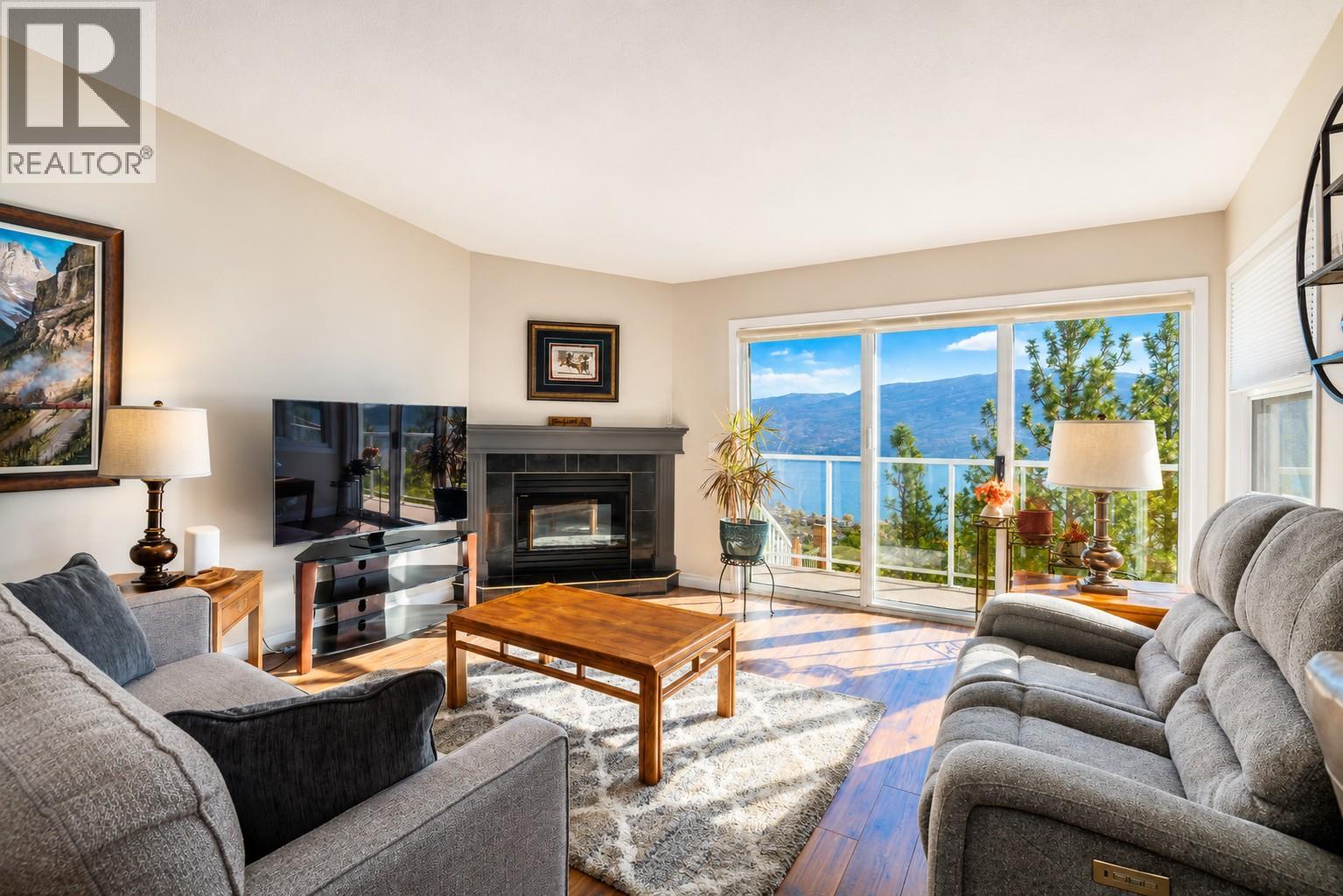 4450 Ponderosa Drive Unit# 204, Peachland