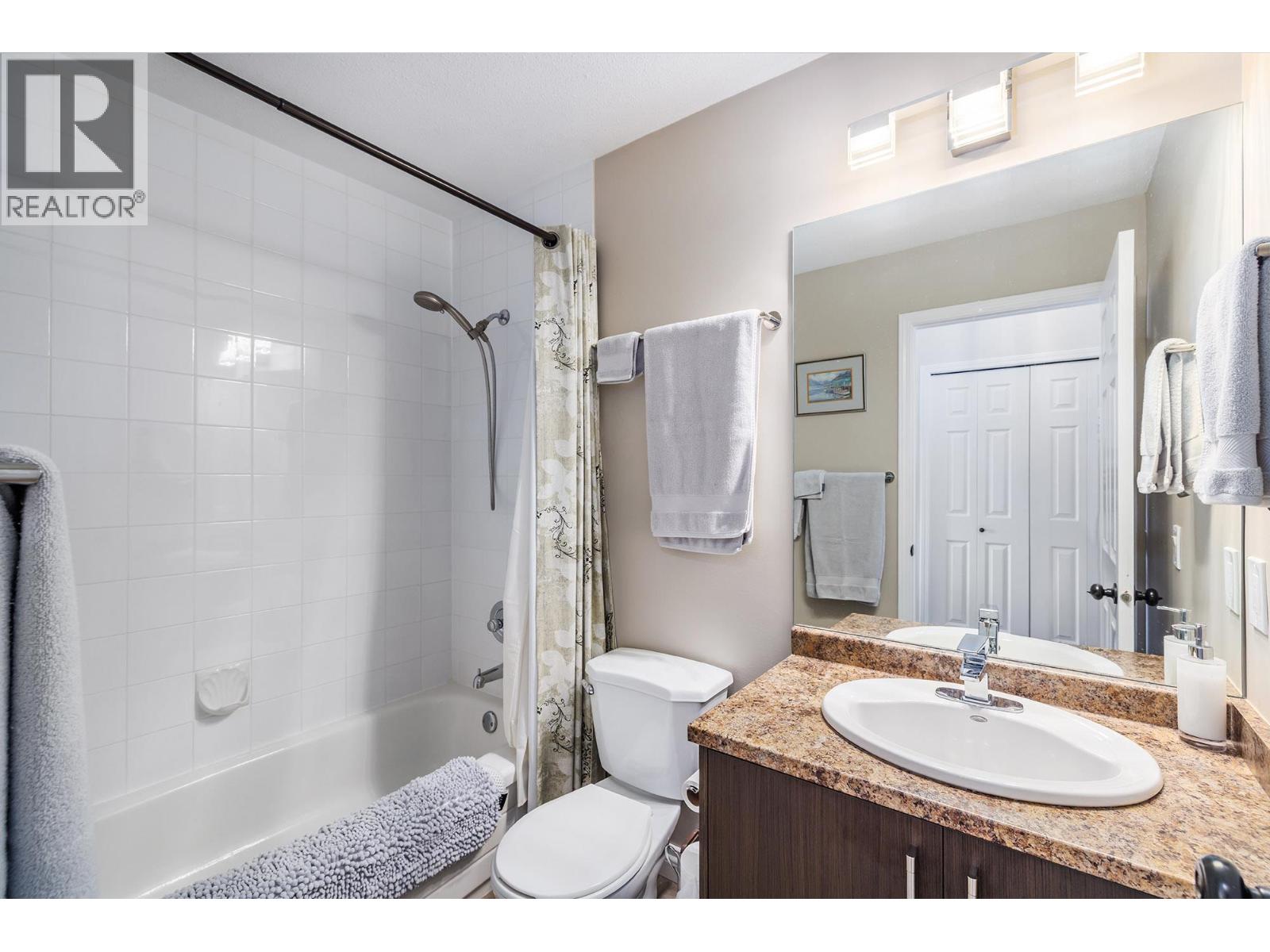 4450 Ponderosa Drive Unit# 204, Peachland
