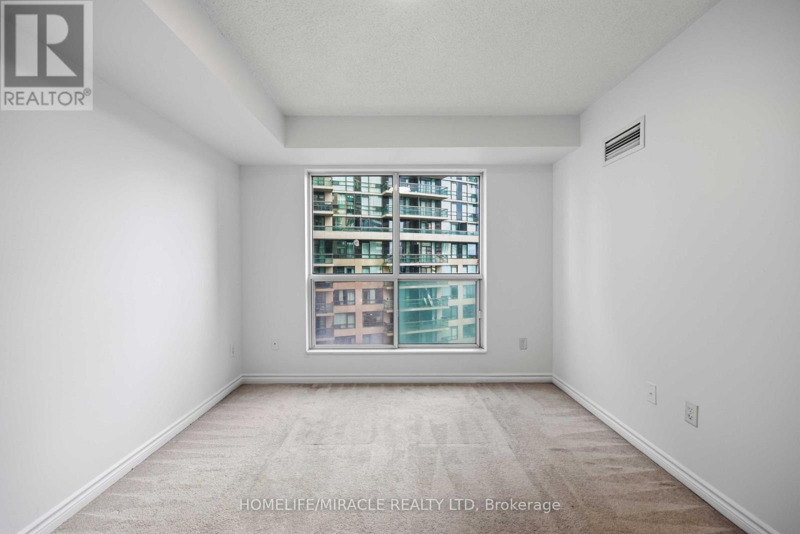 #1010 7 LORRAINE DRIVE - 29