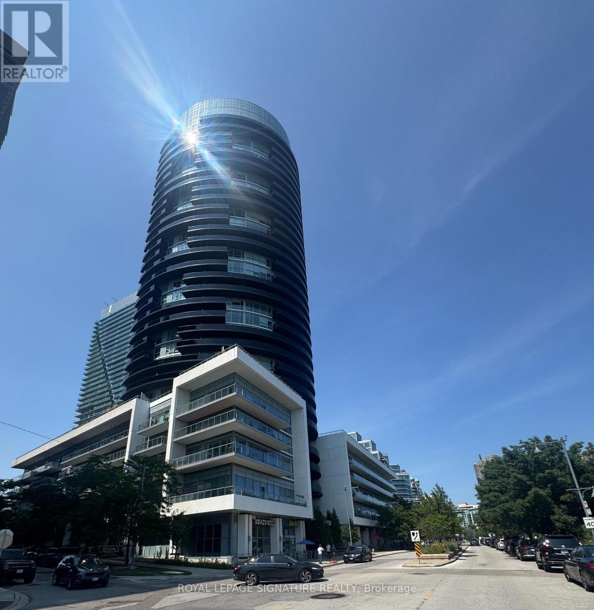 #430 80 MARINE PARADE DRIVE - 14