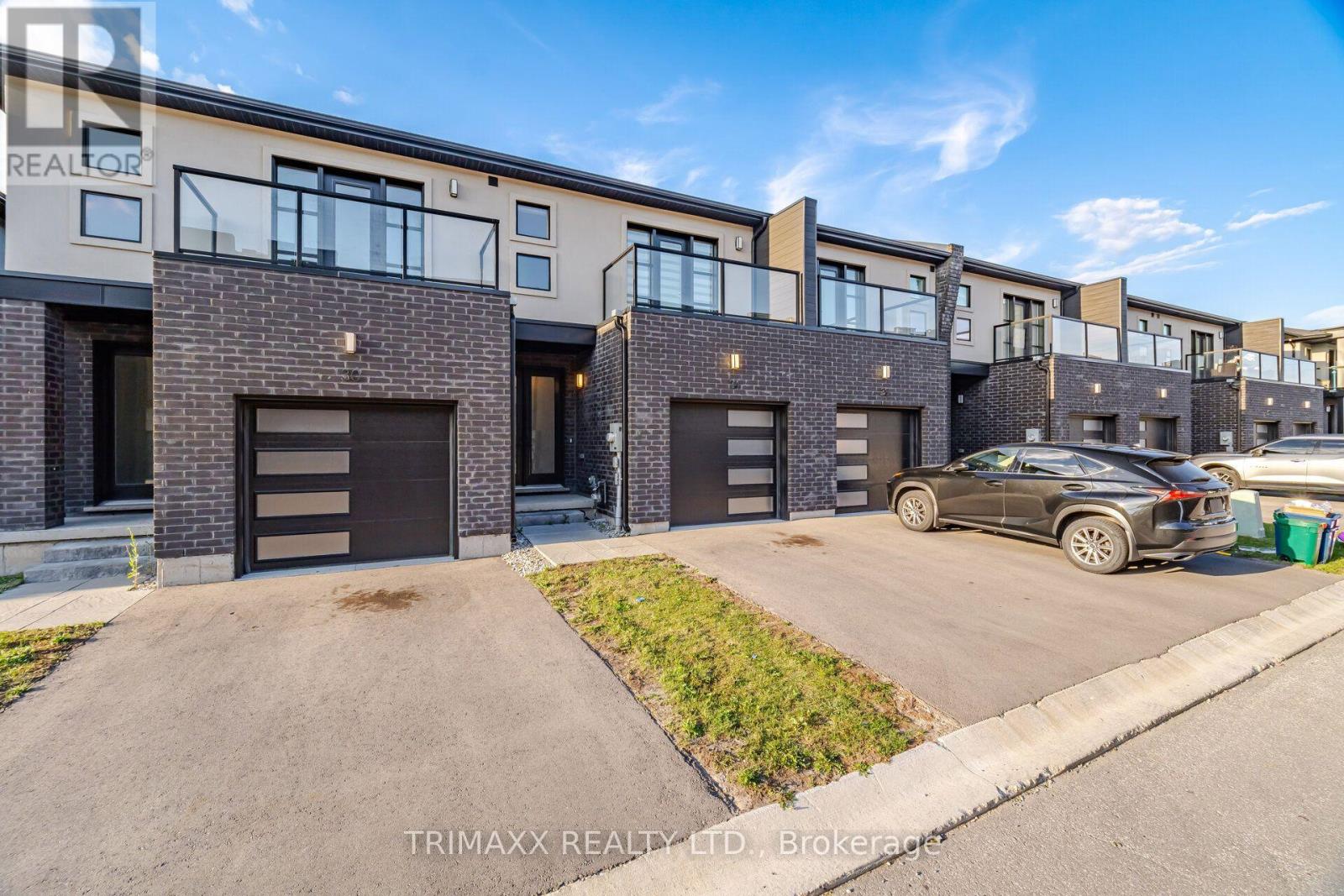 #48 34 WARREN TRAIL - Image 4
