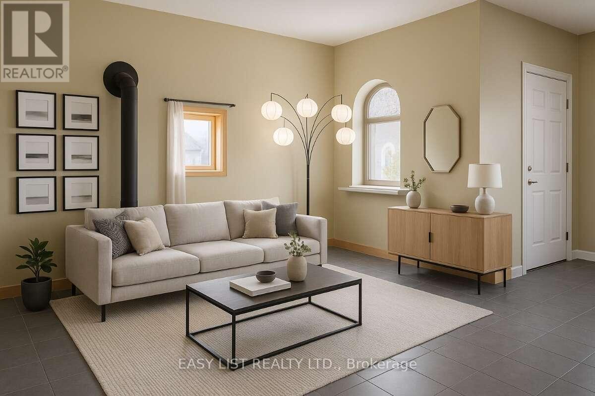 #3 60 ONTARIO STREET - 2