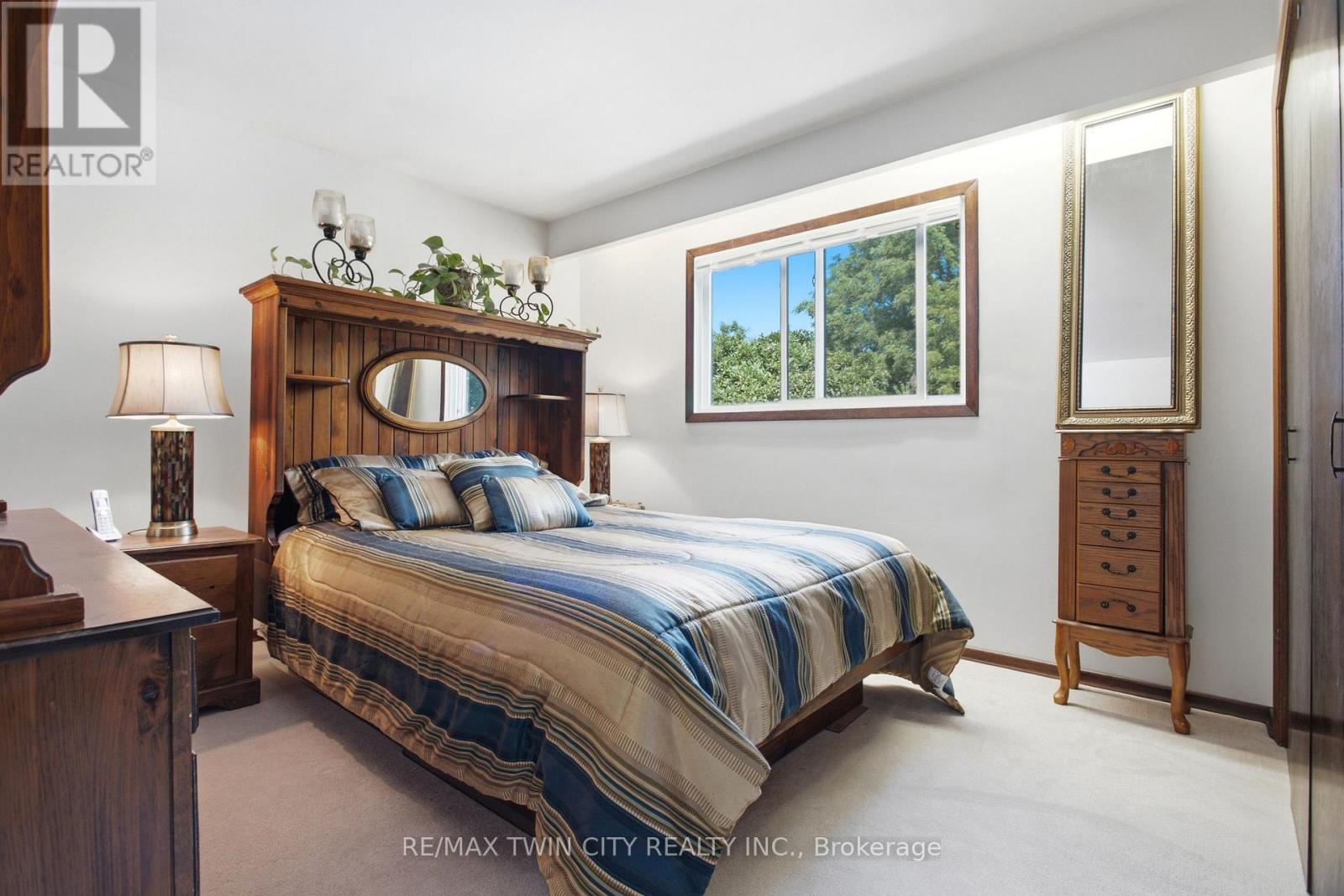 28 ALICE CRESCENT - 15