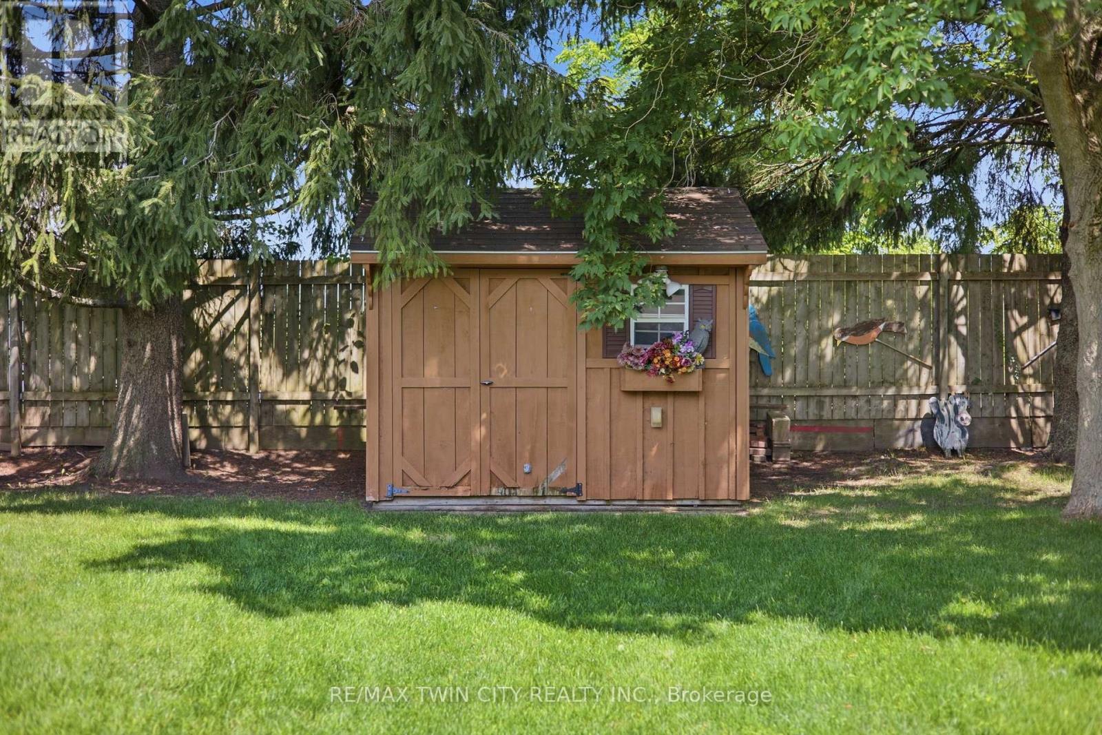 28 ALICE CRESCENT - 29