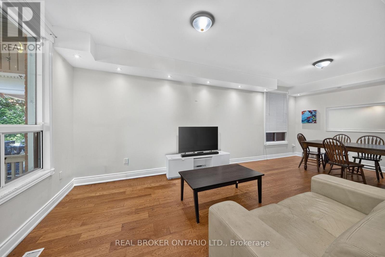 109 GLADSTONE AVENUE - 5