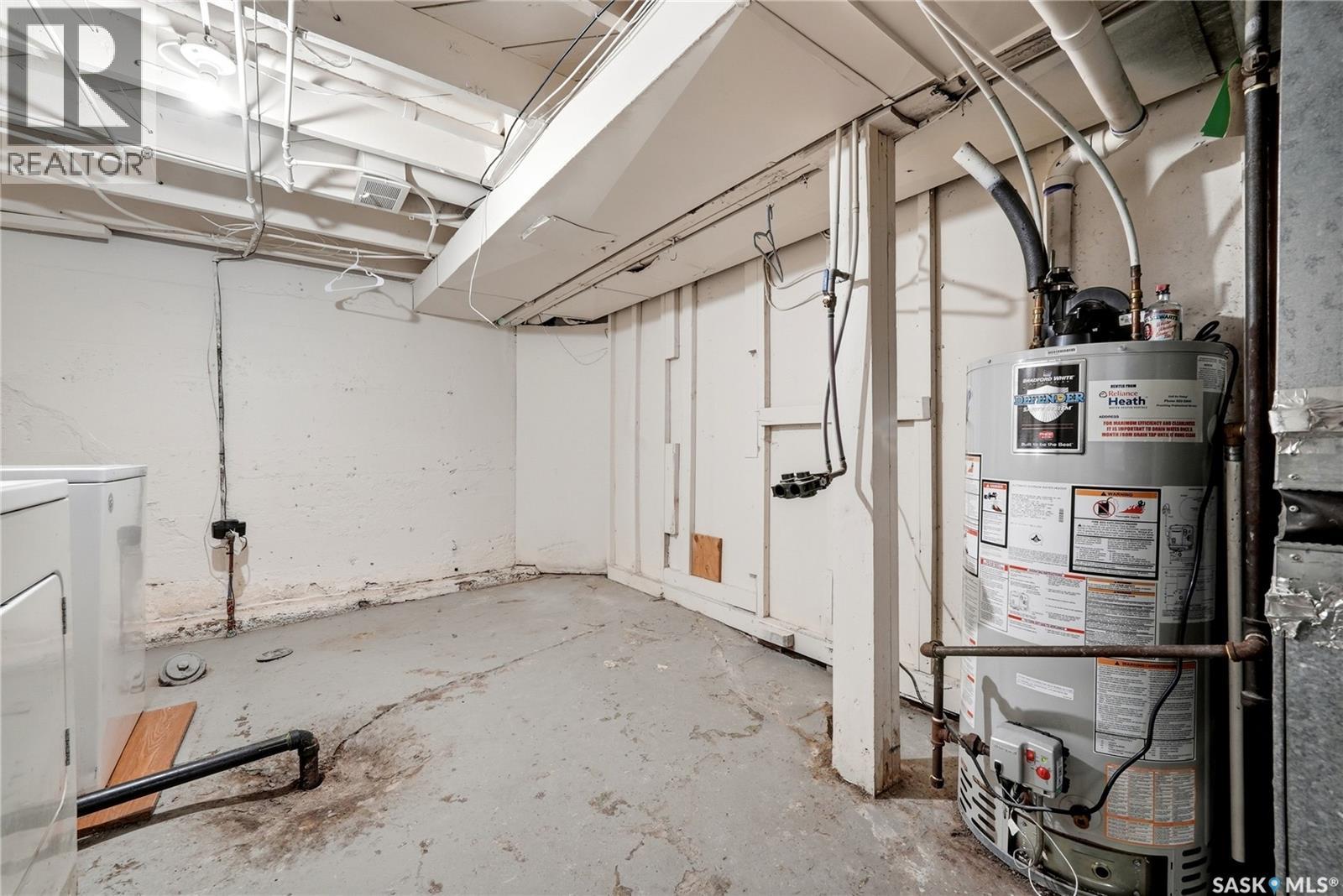 2222 Wallace STREET - 24