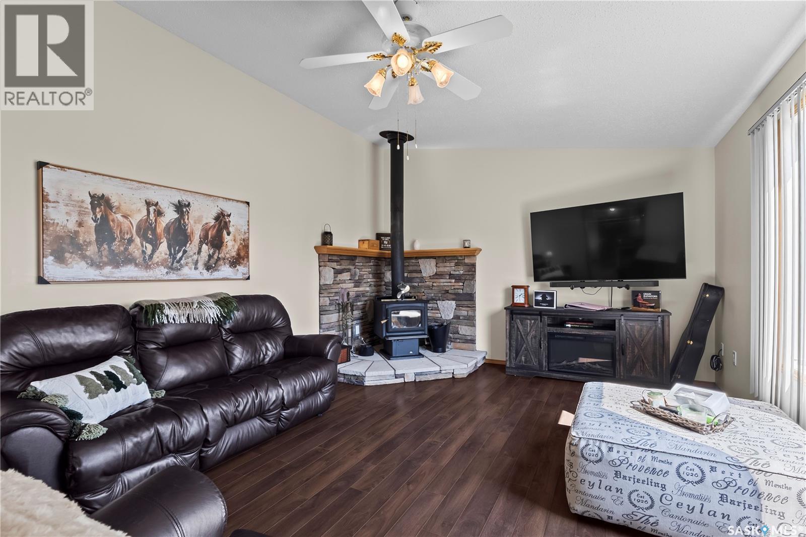 Battleford Equestrian Acreage - Image 15
