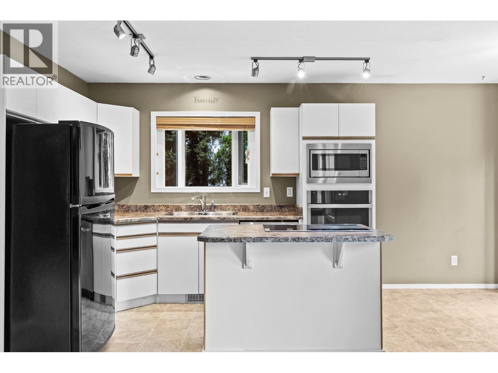 602 Willms Road, Kelowna