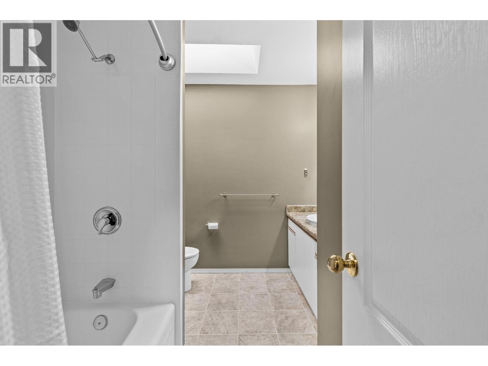 602 Willms Road, Kelowna