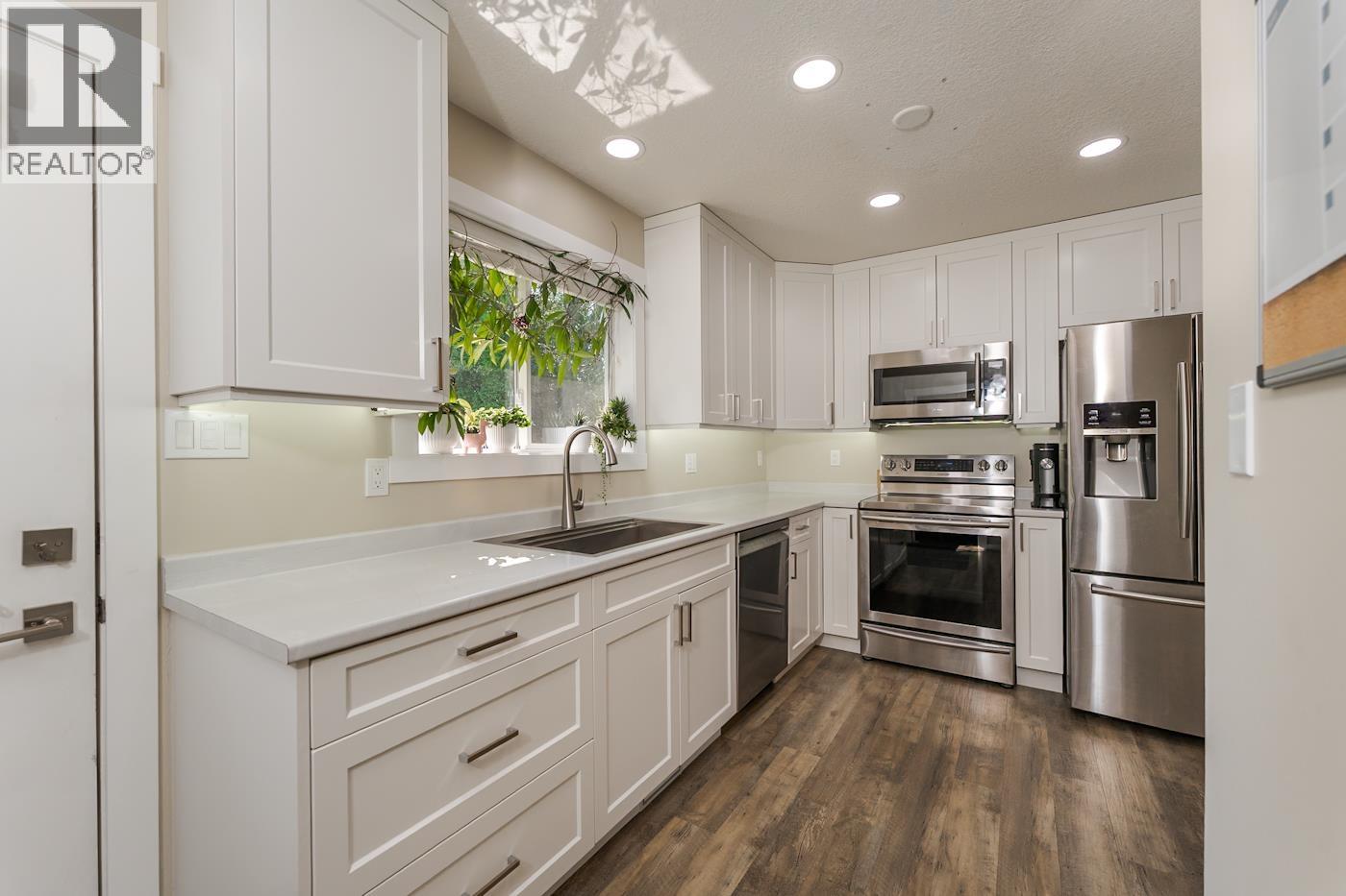 6128 BERGER PLACE - 4