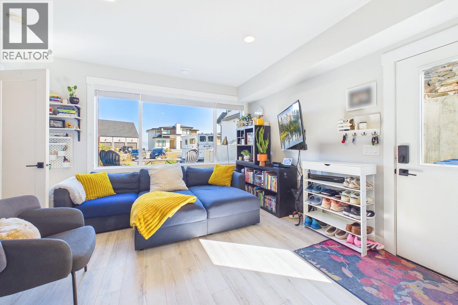 439 Redtail Court, Kelowna