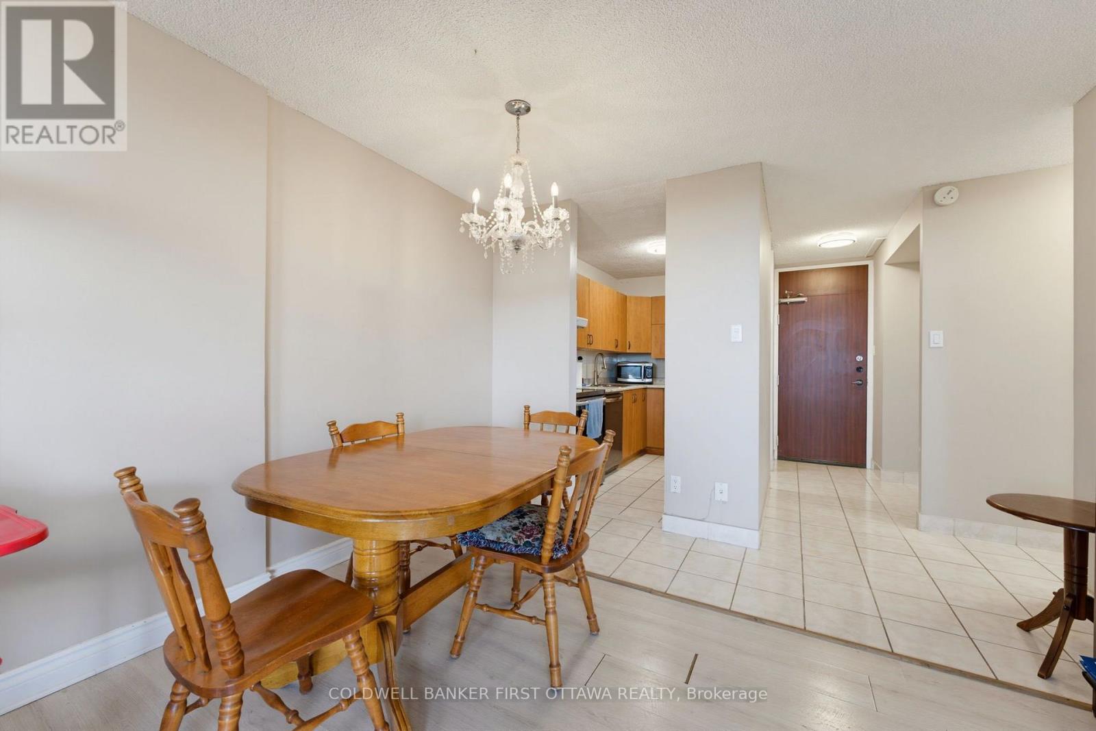 #803 2000 JASMINE CRESCENT - 16