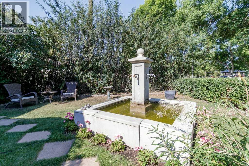 Listing photo – 5708 45 Avenue, Red Deer