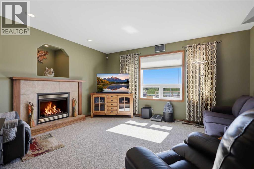 Listing photo – 5406 64A Street Close, Ponoka