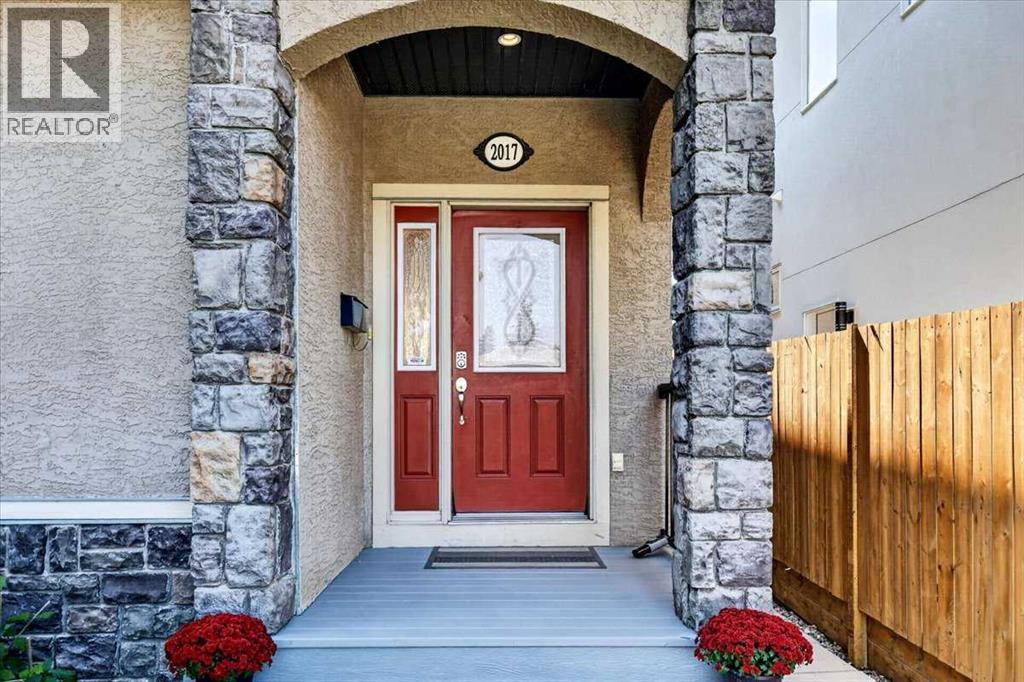 2017 21 Avenue NW, Banff Trail, Calgary photo 4