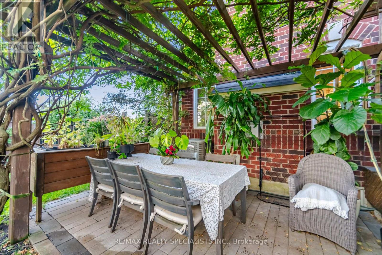 308 MORTIMER CRESCENT - Image 27