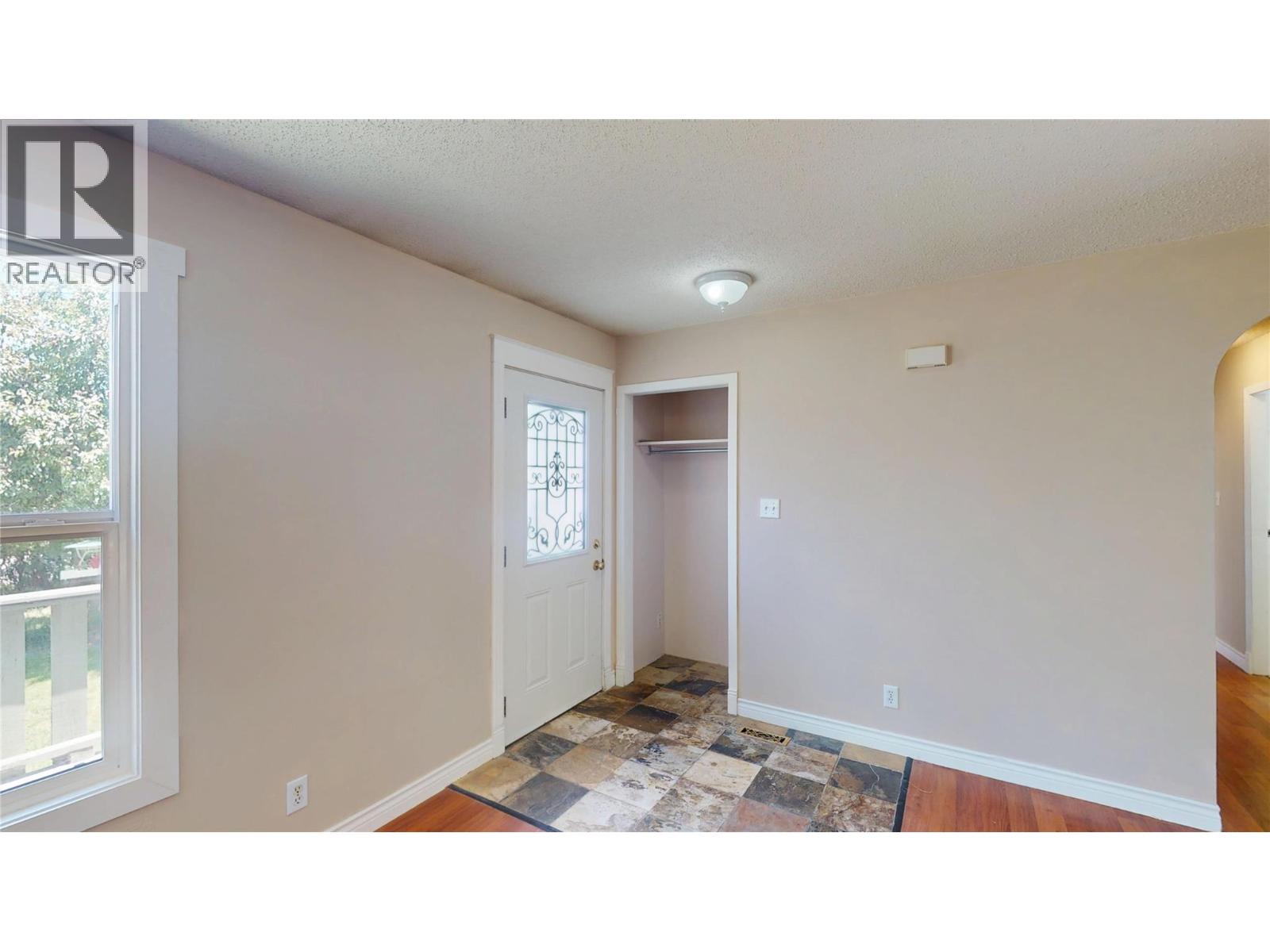 1009 12th Avenue S - Image 4