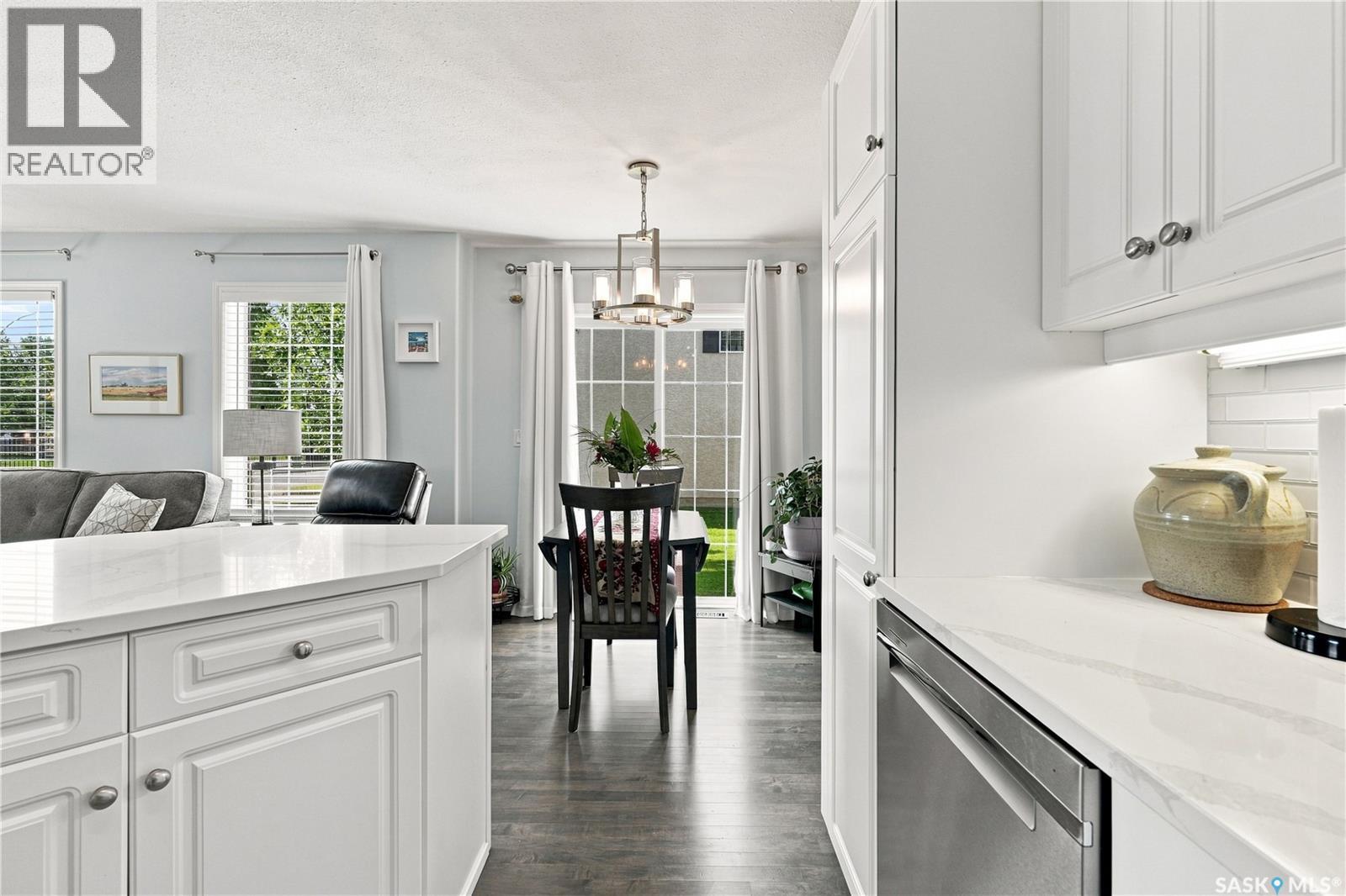 #5 110 BANYAN CRESCENT - Image 8